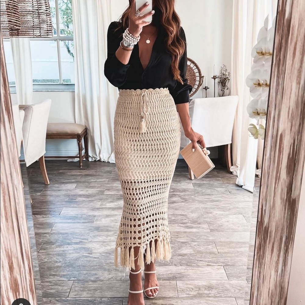 SOLD- Crochet Skirt And Crop Top SET - Picture 2 of 12
